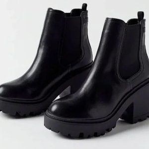 Urban Outfitters Timeless Boots